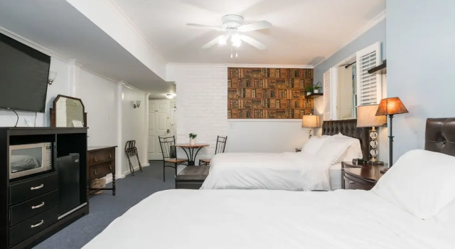 Люкс Deluxe Madison Street Inn