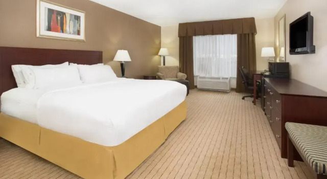 Двухместный номер Standard Holiday Inn Express & Suites Minot by IHG