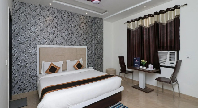 Люкс Standard OYO 12750 Hotel Jalsa