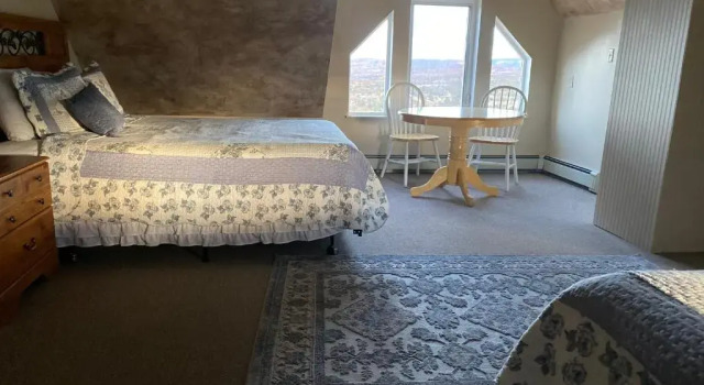 Люкс Deluxe SkyRidge Inn