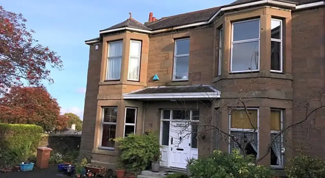 Alberta Guest House, Забронировать Гостевой дом Отели Ангус с парковкой, Парковка