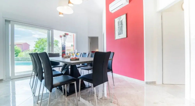 Modern Villa With Pool and Terrace, Rezervovat Vila Hotely v Krnica s bazénem, Bazén