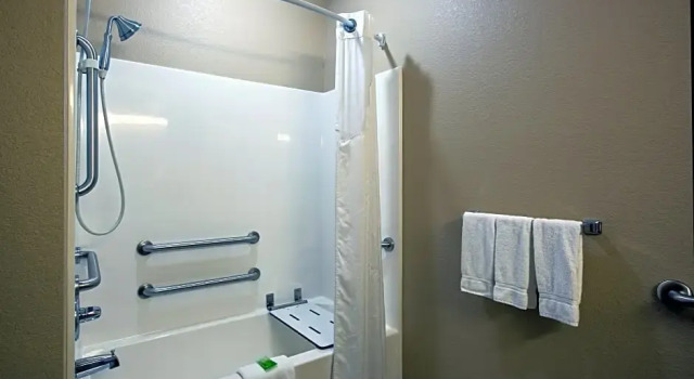 Номер Deluxe Holiday Inn Express & Suites - Green Bay East by IHG