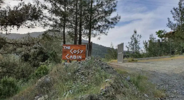 Коттедж с 3 комнатами The Cosy Mountain Cabin with Stunning Views near Troodos