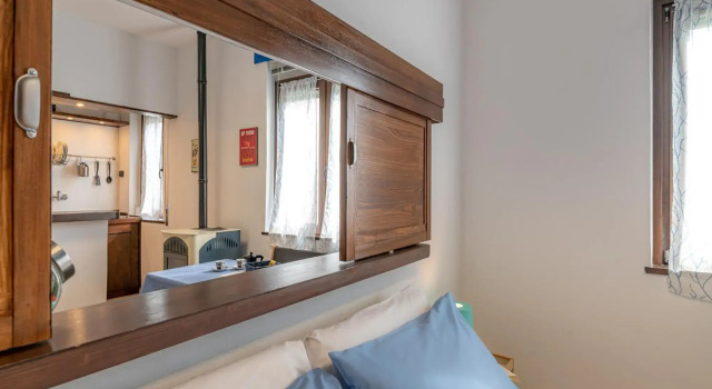 Bilocale blue relax, Book Hotel Erba 