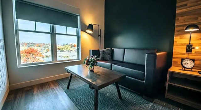 Двухместный номер Deluxe voco Saranac Lake NY - Waterfront by IHG