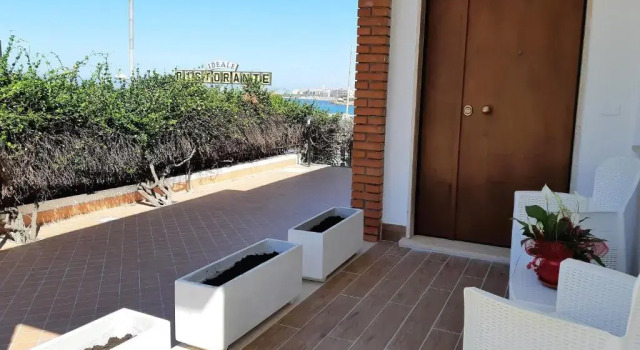 Guest house al mare, Забронировать Гостевой дом Отели Чивитавеккья с парковкой, Парковка