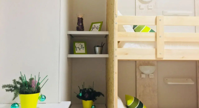 NW Port Hostel, Забронировать Хостел Отели Санкт-Петербурга с парковкой, рядом с Музей современного искусства Эрарта, Парковка