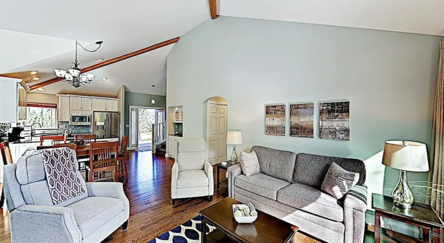 New Listing! Modern Townhome On Golf Course 3 Bedroom Townhouse, Réserver Hôtel Redmond Bachelor