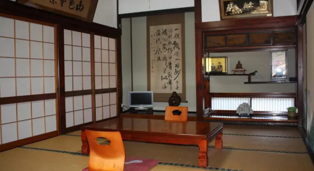 Tamonkan, Book Guesthouse Tsuruoka 