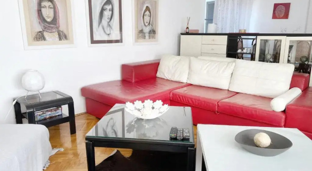 Вилла Villa Mina Kladovo, 5-Bedroom Villa with Pool for up to 12 People