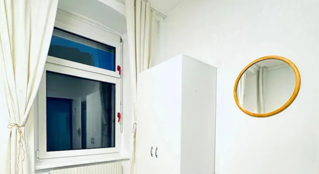 Апартаменты Luxury 7 Bedroom Apartment Sleeps 16