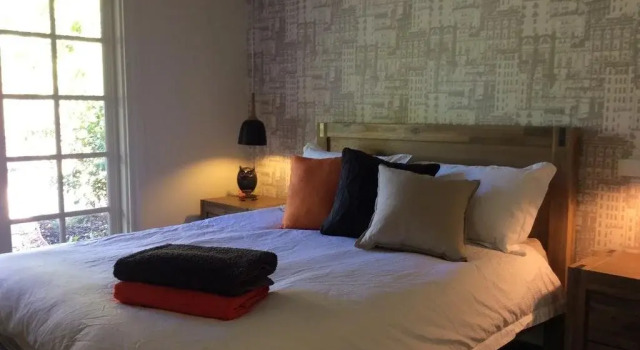 East Street Daylesford, Book Hotel Daylesford 