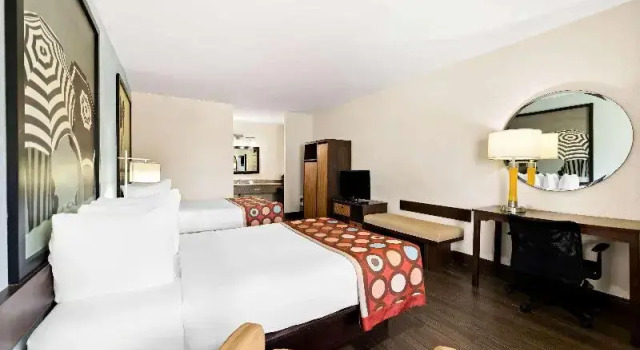 Номер Superior Super 8 by Wyndham Homestead Florida City Gateway to Keys