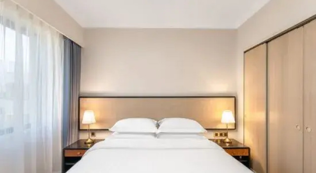 Люкс Beijing HWA (Apartment) Hotel