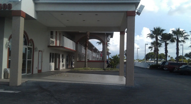 Serena Inn, Varaa Hotelli Four Corners Florida