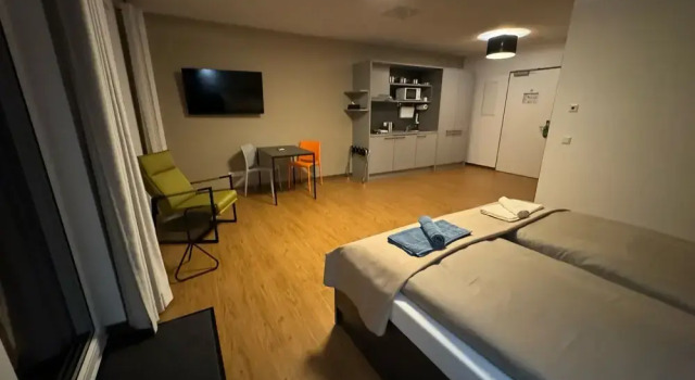 Двухместная студия Deluxe Мансарда Fairn Square Hotel