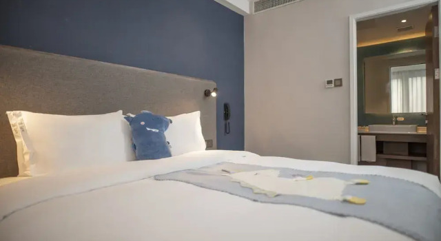 Двухместный номер Standard с видом на город Holiday Inn Express Xiamen LuShan