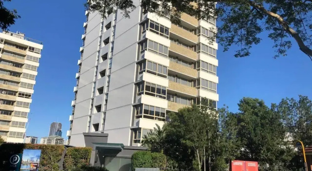 Waterfront Brisbane Apartment