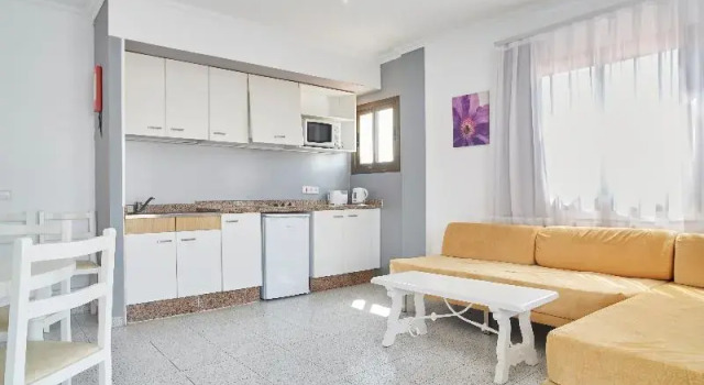 Апартаменты Invisa Aparthotel Casa Luis