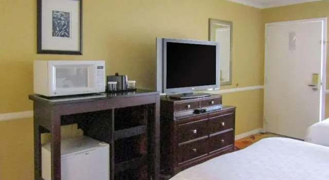 Номер Standard Clarion Inn Near China Lake Naval Station