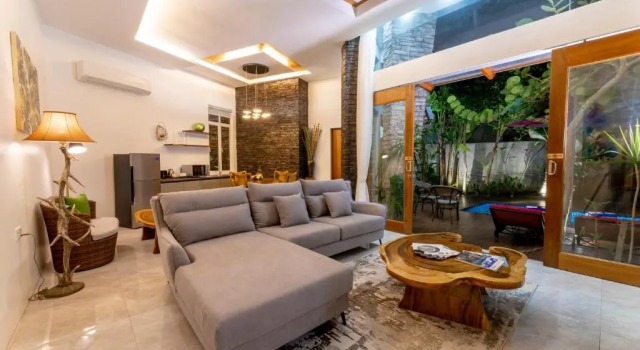 Maneh Villa, Boek Villa Pantai Cenang 