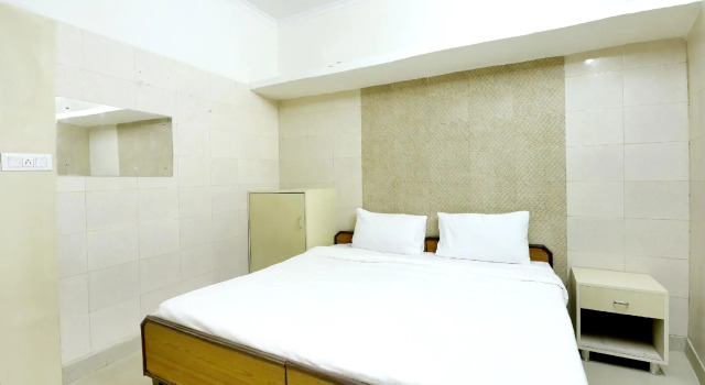 SPOT ON 44679 Hotel Samrat