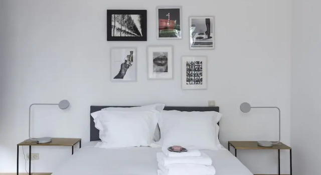 Двухместные апартаменты c 1 комнатой с балконом Unit 1 - Stylish Smart Home with Private Parking