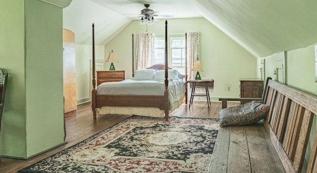 Апартаменты Black Mountain Inn