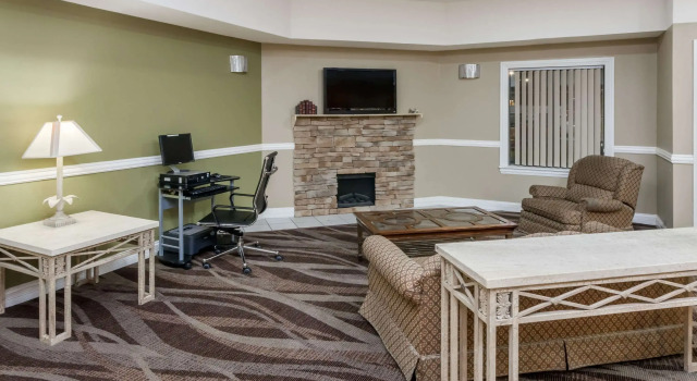 Super 8 by Wyndham Rochester, Забронировать Отель Рочестер Индиана
