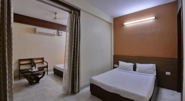 Hotel Dolphin, Book Hotel Jalandhar Punjab