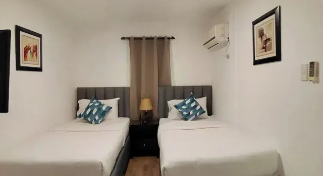 Двухместный номер Deluxe с 2 комнатами Apartosuites Greenbelt Makati