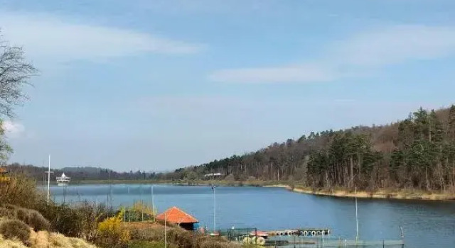 Neues-Ferienhaus-am-schoenen-Ferienpark-Twistesee-Naehe-Bad-Arolsen