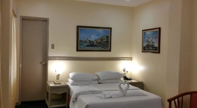 Dumaguete Royal Suite Inn