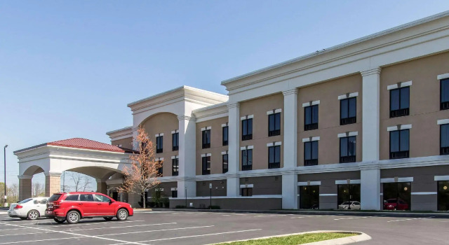 Четырёхместный люкс Comfort Suites Smyrna - Nashville Area