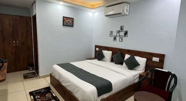 Hotel RK palace near airport, Забронировать Отель Отели штата Раджастхана с парковкой, Парковка