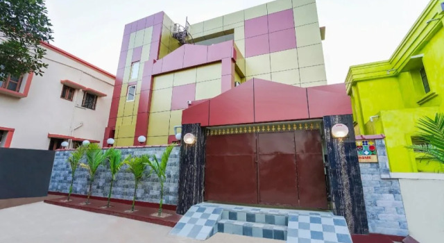 OYO 28826 Exotic Stay, Varaa Hotelli 3 tähden hotellit kohteessa Orissa, 3*