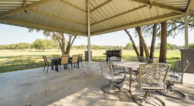 Коттедж Canyon Lake House w/ Porch, Views + Private Gazebo