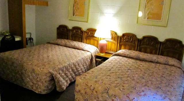 Четырёхместный номер Standard Relax Inn - Cottage Grove