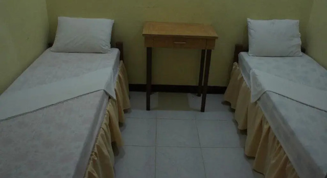 Casa Sandoval Pension House & Restaurant, Rezervasyon Otel Bais Negros Oriental