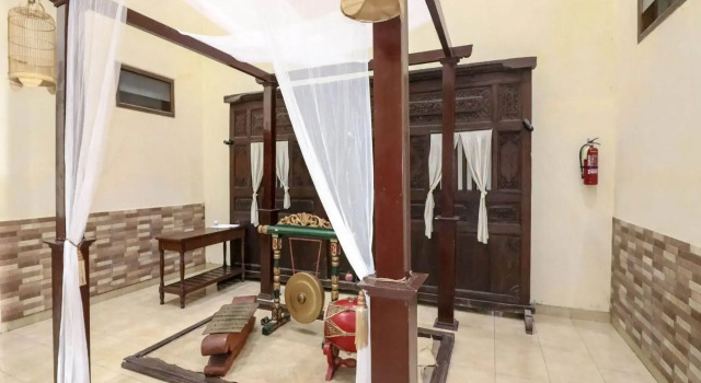 Ndalem Padma Asri Guest House, Book Guesthouse Hotels in Sleman with Parking, Parking