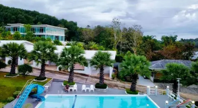 Sangkhlaburi Kanchanaburi by Kate Lake View, Забронировать Отель Сангхла-Бури провинция Канчанабури, рядом с Wat Wang Wiwekaram