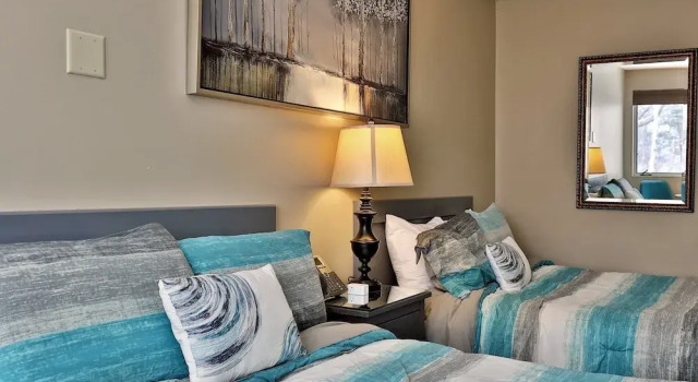 Your Perfect Getaway Renovated and Beautifully Decorated Hotel Room Studio