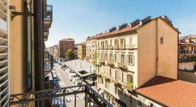 Апартаменты Porta Nuova & Parco del Valentino Roomy Flat