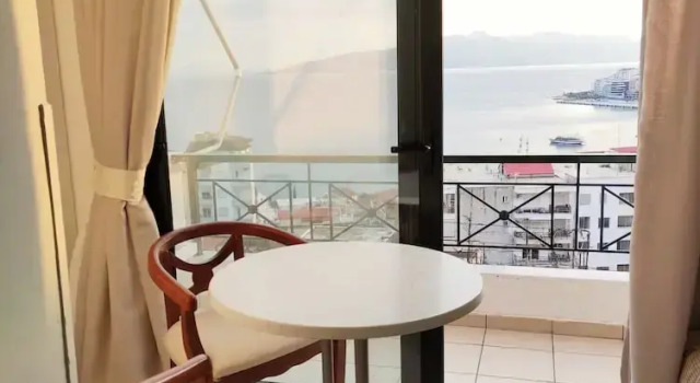 Четырёхместный номер Economy Olympia Hotel