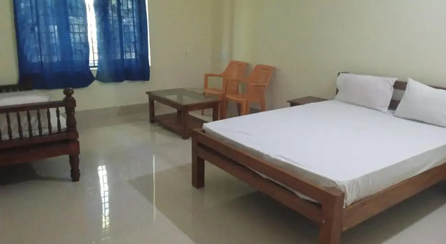 Alps Residency, Prenota Hotel Thirupparankundram India