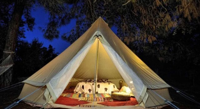 Коттедж Cocoon Tent in an Olive Grove
