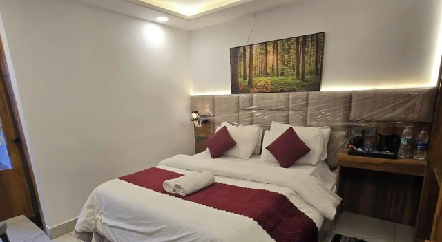 Hotel Vishnu Sarovar