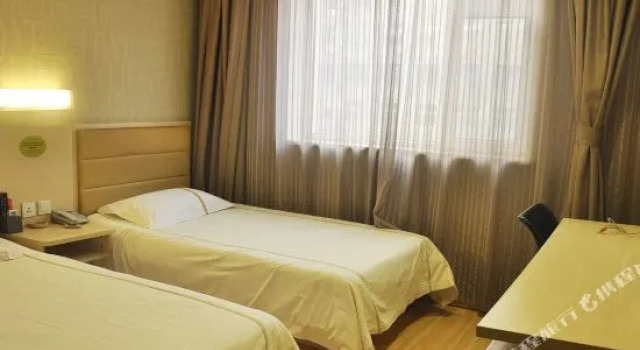 Metallurgical Shangming Hotel (Taiyuan Yingze Street Taoyuan Road Subway Station Branch), Забронировать Отель Инцзэ Тайюань, рядом с Park of Monuments