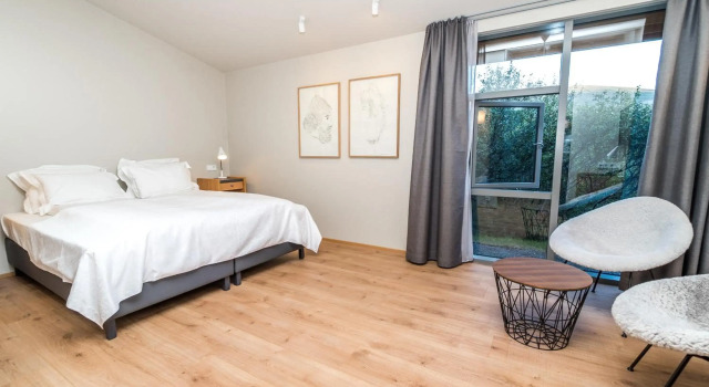 Husafell Hotel, Rezerwuj Hotel Hotele w West Iceland z basenem, Basen